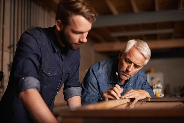 Quelle est la différence entre artisan et commerçant ?