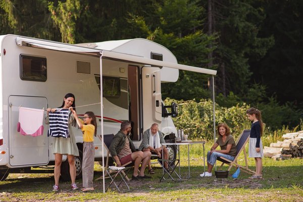 Y a-t-il des restrictions de véhicule au Camping Rancho Davaine ?
